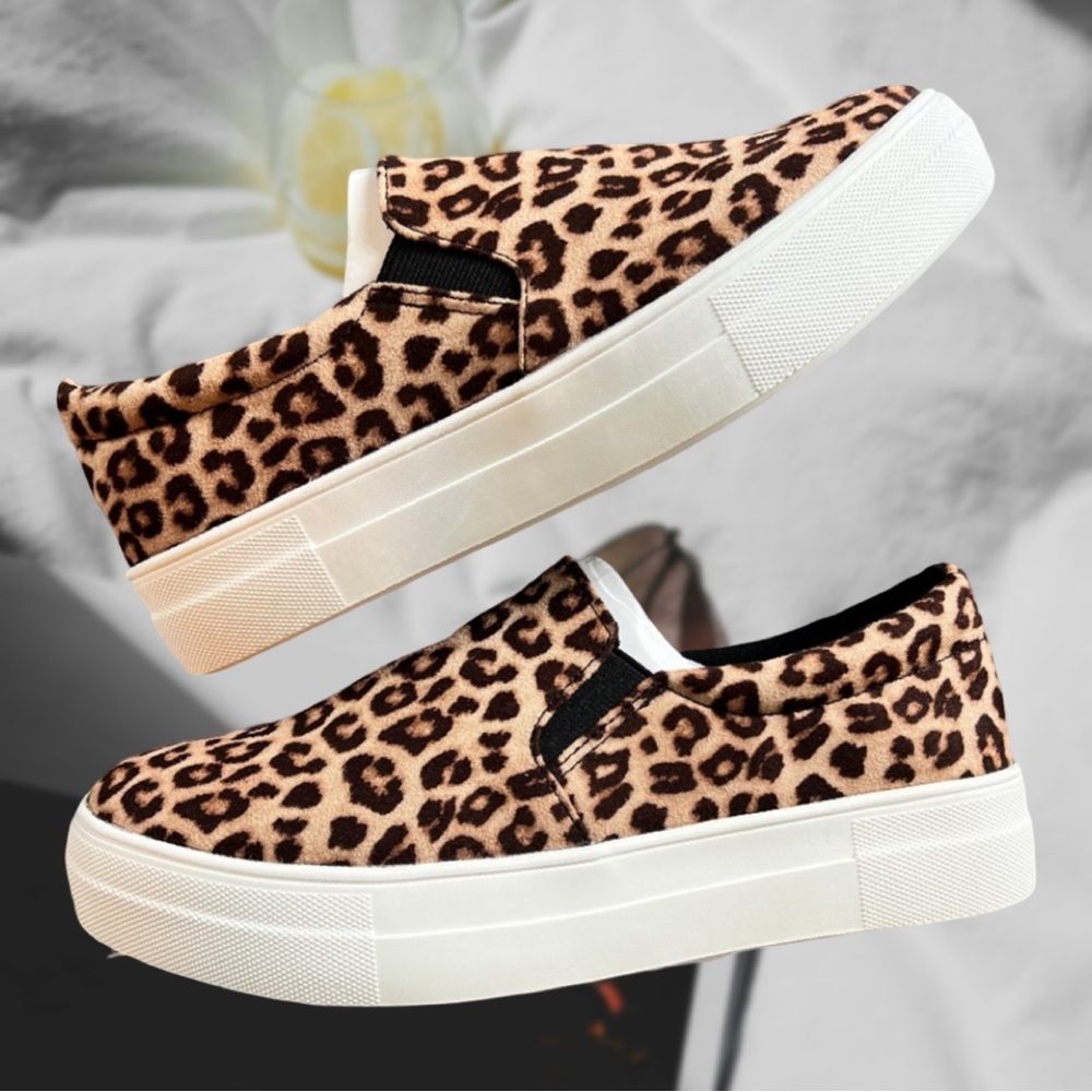 Leopard Print Sneakers - Picture 7 of 7